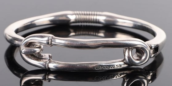 UNO DE 50 INFINITE SAFETY PIN BANGLE BRACELET