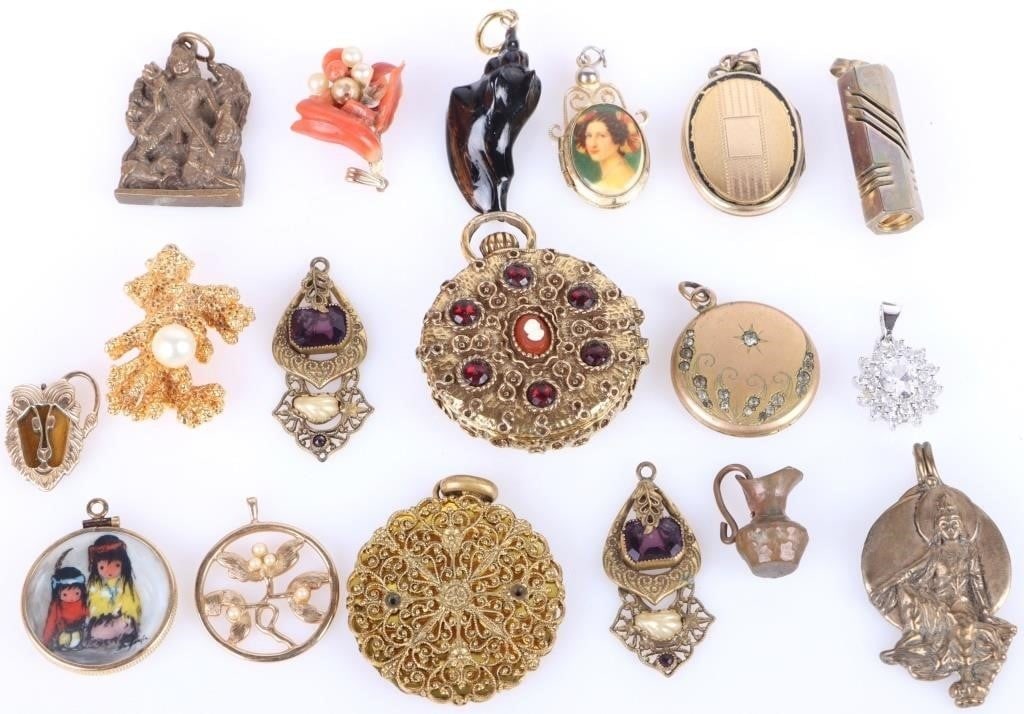 ANTIQUE METAL PENDANTS COLLECTION (18) (1 of 5)