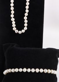 14K YELLOW GOLD-CLASPED WHITE PEARL JEWELRY SET