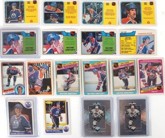 WAYNE GRETZKY COLLECTIBLE CARDS (17) 1982-1995