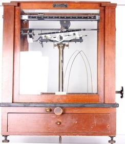 VINTAGE E. MACHLETT & SON ANALYTICAL BALANCE