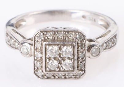 STERLING SILVER DIAMOND LADIES RING