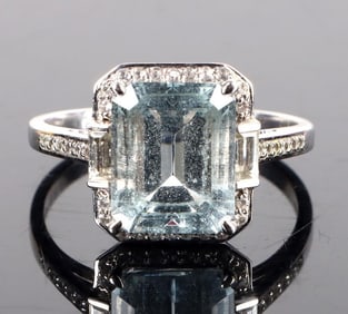 BEAUTIFUL AQUAMARINE & WHITE TOPAZ LADIES RING