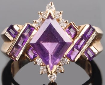 AMETHYST & DIAMOND 14K YELLOW GOLD LADIES RING