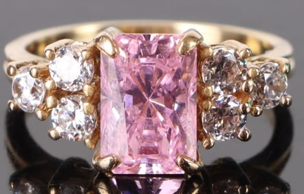 14K YELLOW GOLD CUBIC ZIRCONIUM LADIES RING