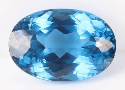 25.85CT OVAL BLUE TOPAZ LOOSE GEMSTONE: 25.85CT oval blue topaz gemstone Portuguese origin.Stone Type: TopazSize: 25.85CTCondition: Very fine.