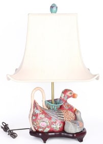 VINTAGE CHINESE EXPORT PORCELAIN DUCK LAMP