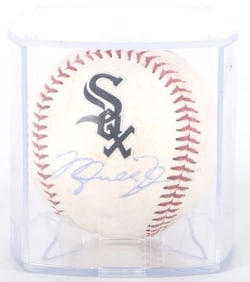 MICHAEL JORDAN AUTOGAPHED BASEBALL W/ COA
