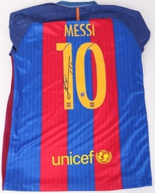 LIONEL MESSI AUTOGRAPHED JERSEY W/ AUTHENTICATION