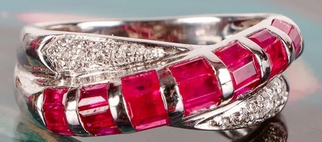 14K WHITE GOLD DIAMOND RUBY LADIES RING
