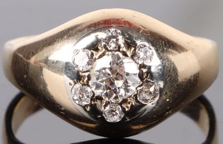 14K YELLOW GOLD CLUSTER DIAMOND LADIES RING