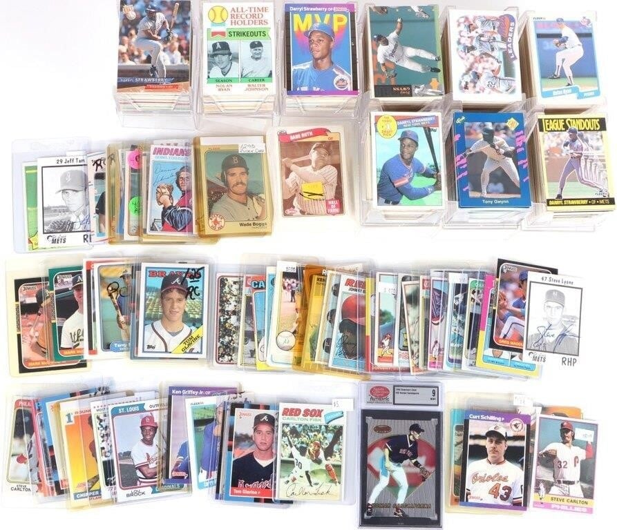 ASSORTED COLLECTION OF BASEBALL CARDS (1 of 3)