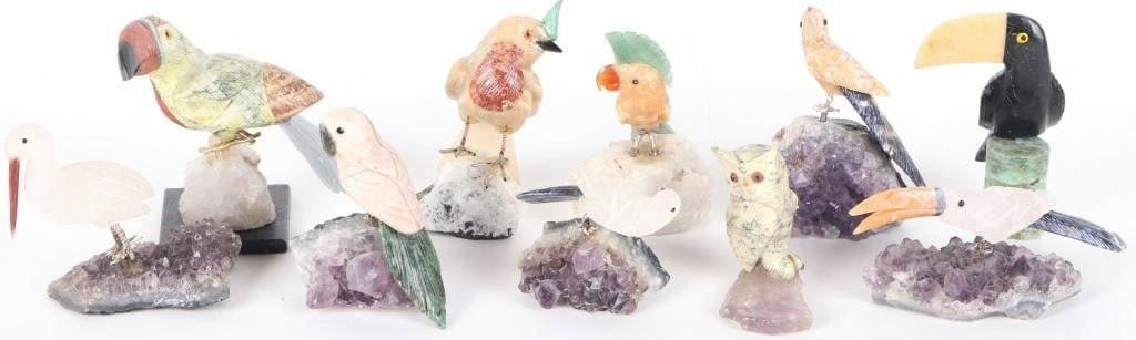 CARVED GEODE & MINERAL BIRD FIGURES - LOT OF 10: Carved geode and mineral bird figures to include Tuscan, toucans, owls, and more.Condition: Very fine. Mineral specimens Marvel