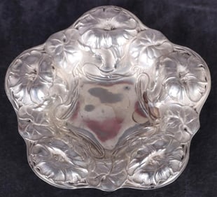 ANTIQUE ART NOUVEAU REPOUSSE STERLING BOWL