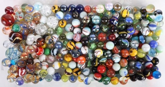 VINTAGE LARGE COLLECTION OF GLASS MARBLES