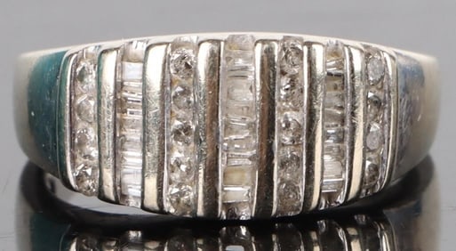 0.48CTW DIAMOND 10K WHITE GOLD LADIES RING