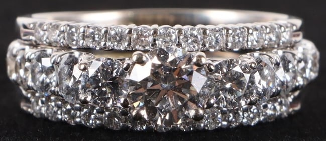 3.21CTW DIAMOND LADIES WEDDING SET IN WHITE GOLD