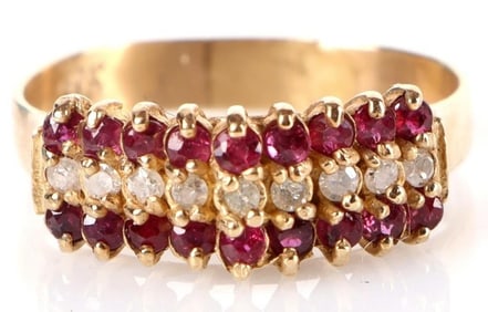 14K GOLD LADIES RING W/ DIAMONDS AND ROSE TOPAZ