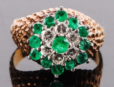 14K YELLOW GOLD EMERALD AND DIAMOND LADIES RING