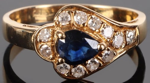 18K YELLOW GOLD SAPPHIRE NATURAL DIAMOND RING