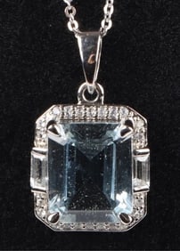 14K WHITE GOLD LADIES NECKLACE W/ QUARTZ GEM