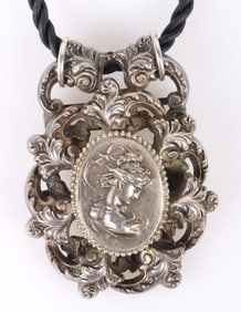 ANTIQUE STERLING SILVER ORNATE LADIES NECKLACE