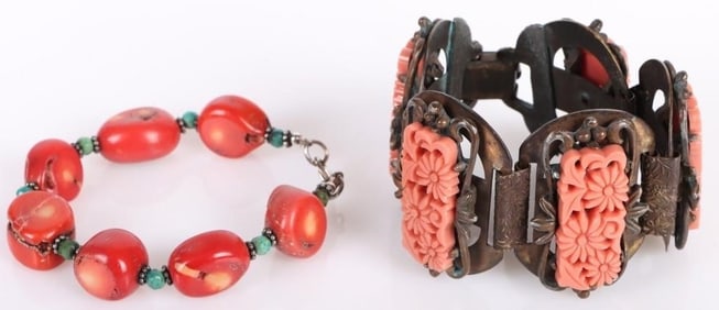 VINTAGE LADIES TURQUOISE & LUCITE BRACELETS (2)