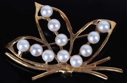 4.25-4.45MM WHITE PEARL 18K YELLOW GOLD BROOCH