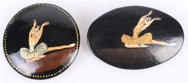 ANTIQUE WOODEN RUSSIAN HAND-PAINTED BROOCHES