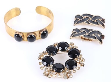VINTAGE BLACK & GOLD-TONE LADIES JEWELRY ( 3)