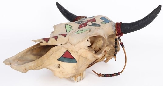 VINTAGE NATIVE AMERICAN STYLE PAINT BUFFALO SKULL