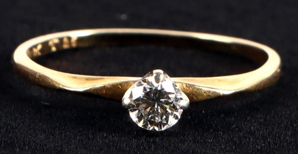 1/4CT NATURAL DIAMOND SOLITAIRE RING IN 18K GOLD (1 of 3)
