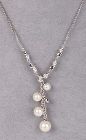 18K WHITE GOLD LADIES DIAMOND & PEARL NECKLACE
