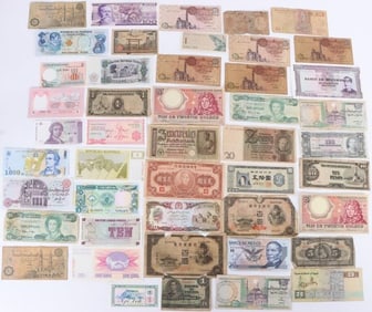 COLLECTIBLE FOREIGN CURRENCY NOTES - LOT OF 46