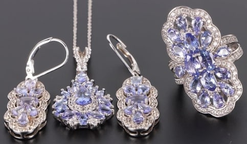 STERLING SILVER TANZANITE LADIES JEWELRY