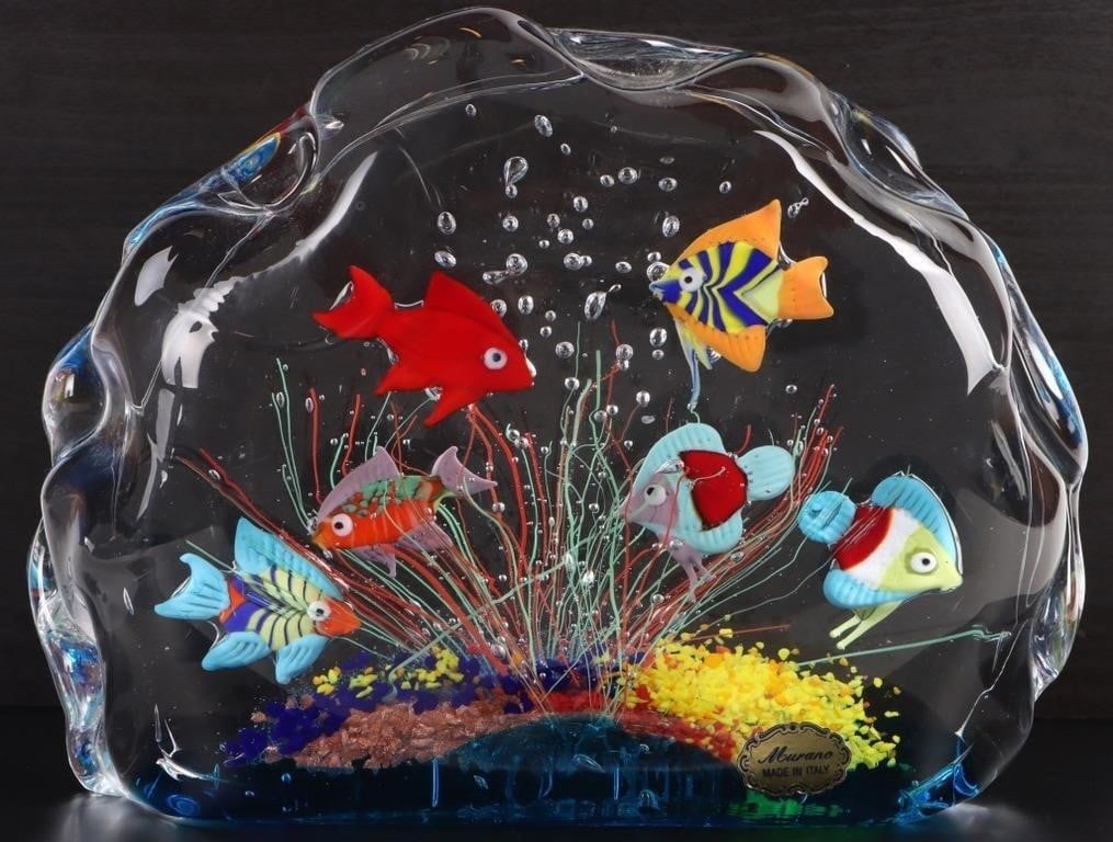 ITALIAN MURANO GLASS FISH TANK AQUARIUM ART GLASS: Italian Murano glass fish tank aquarium art glass.Size: 8.25" lengthCondition: Very fine.