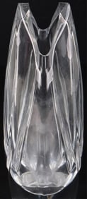 BACCARAT 7' LILY SHAPED CRYSTAL BUD VASE SIGNED