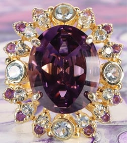 17CT NATURAL OVAL AMETHYST & TOPAZ LADIES RING