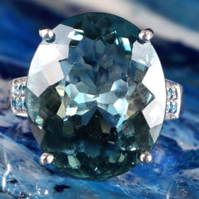 18.0 X 15MM BLUE TOPAZ STERLING SILVER RING