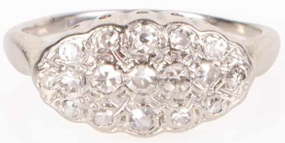 ANTIQUE 14K WHITE GOLD DIAMOND LADIES RING
