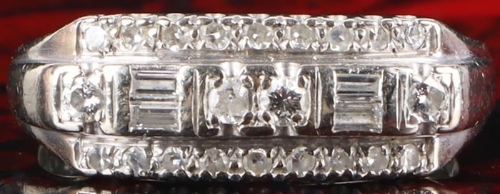 14K WHITE GOLD DIAMOND MEN'S RING