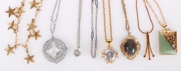 VINTAGE FASHION CHAIN NECKLACES COLLECTION (8)