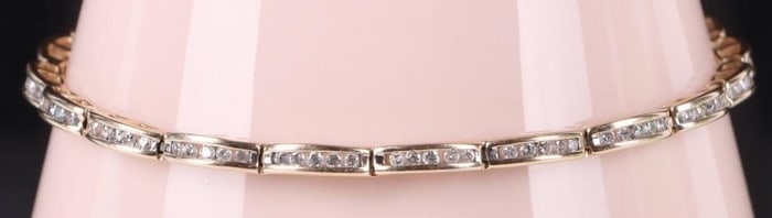 14K YELLOW GOLD DIAMOND LADIES BRACELET