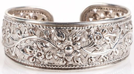 STERLING SILVER LADIES CUFF BRACELET FLORAL DECO