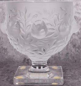 LALIQUE 'ELISABETH' SPARROW CRYSTAL VASE
