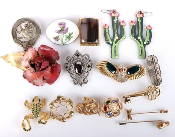 COLLECTIBLE UNIQUE LADIES JEWELRY - LOT OF 15