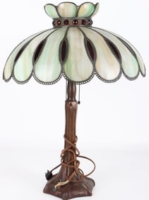 VINTAGE VICTORIAN STYLE SLAG STAINED GLASS LAMP