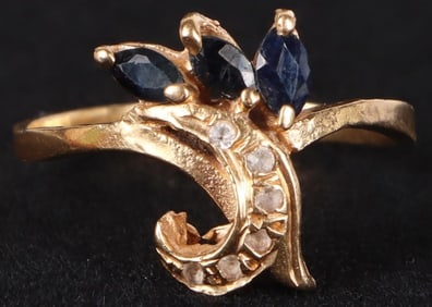 22K YELLOW GOLD BLUE SAPPHIRE LADIES RING