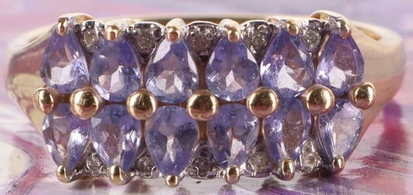 14K YELLOW GOLD TANZANITE DIAMOND LADIES RING