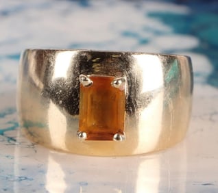 14K YELLOW GOLD EMERALD CUT CITRINE MEN'S RING